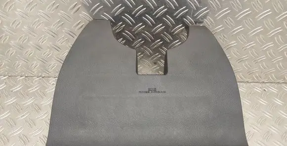 Knee airbag