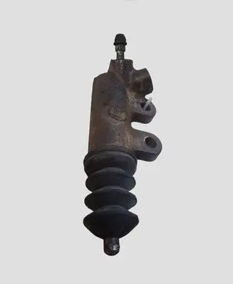Toyota Avensis T250 Clutch slave cylinder