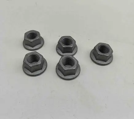 BMW 5 F10 F11 Nuts/bolts 6760349 33306760349