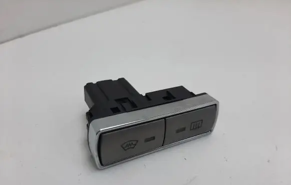 Ford Mondeo MK IV Windscreen/window heater switch 6M2T 8K574AB