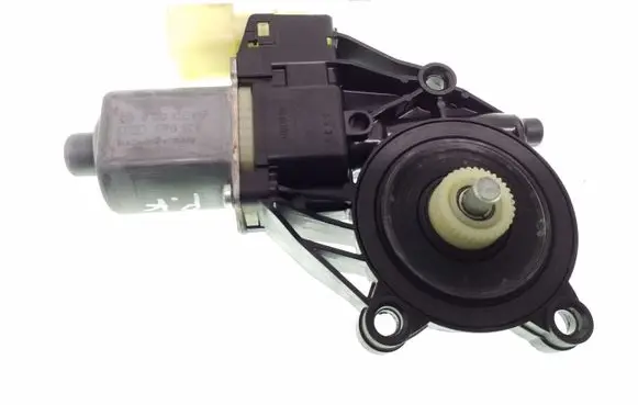 Ford Fiesta Front door window regulator motor 8A6114A389B