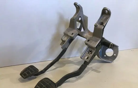 Audi Coupe Pedal assembly 811721115K AAW305697