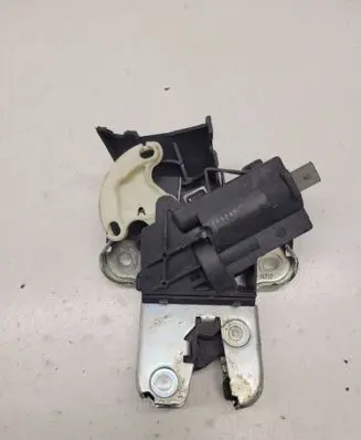 Audi A6 S6 C6 4F Tailgate/trunk/boot lock/catch/latch 4F5827505D 4F5827505