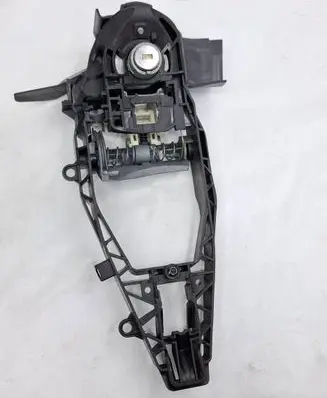 BMW 5 G30 G31 G38 Front door coupe exterior handle/bracket 7401204 173612