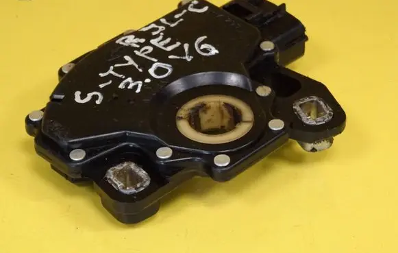 Jaguar S-Type Gearbox control unit/module