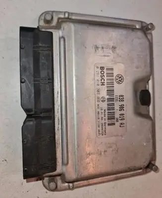 Volkswagen PASSAT B5 Engine control unit/module 038906019AJ 0281010303