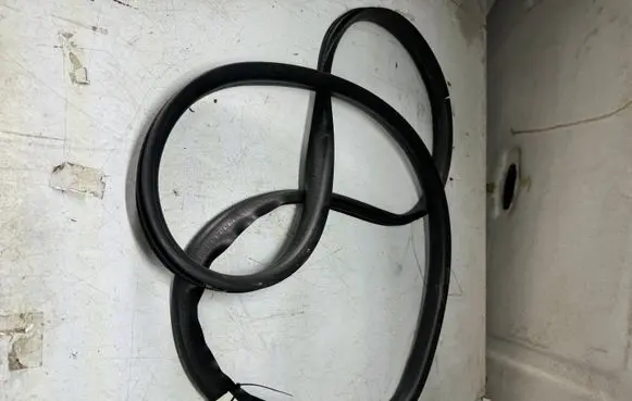 Smart ForFour II W453 Front door rubber seal 