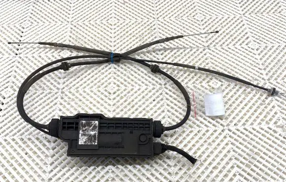 BMW X5 F15 Hand brake/parking brake motor 6864546