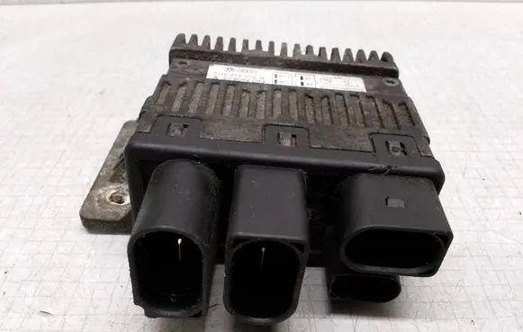 Volkswagen Transporter - Caravelle T5 Coolant fan relay 7H0919506D 898096000