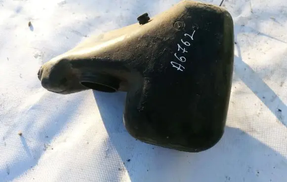 Vacuum air tank