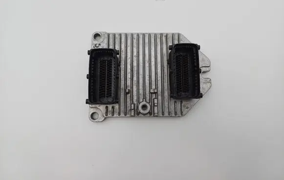 Opel Vectra C Engine control unit/module 55352666