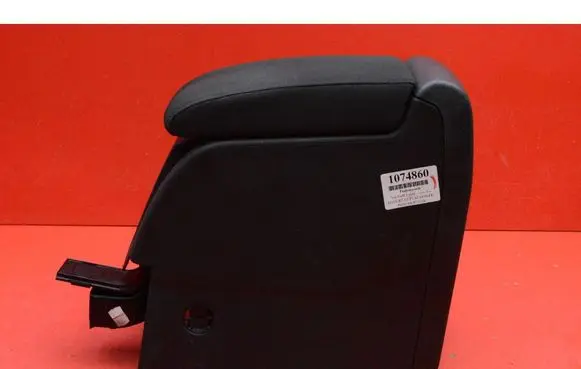 Volkswagen Golf Plus Armrest 