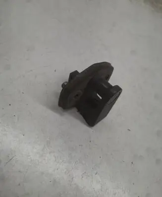 BMW 5 E39 Front door lock loop/hook striker 8105511