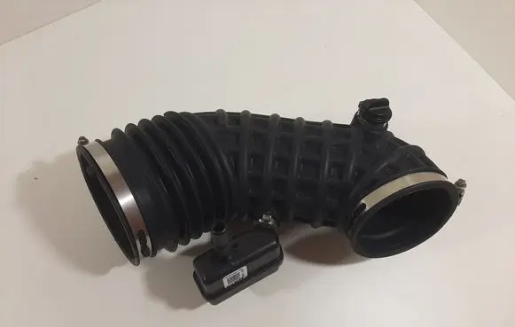 Chevrolet Camaro Air intake duct part 84454249