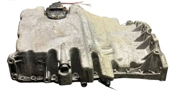 Volkswagen PASSAT B6 Oil sump 03G103603