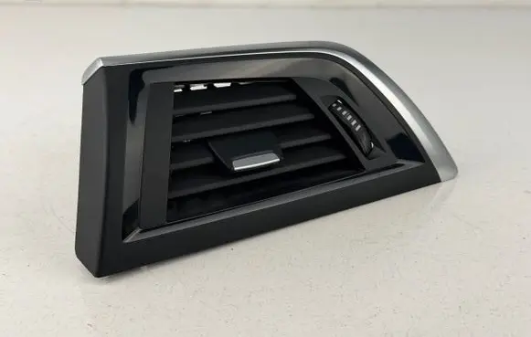 BMW 1 F20 F21 Dashboard side air vent grill/cover trim 9205355