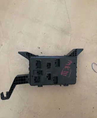 Ford Mondeo Mk III Fuse box set 1S7T14A073AF 2720438 0438