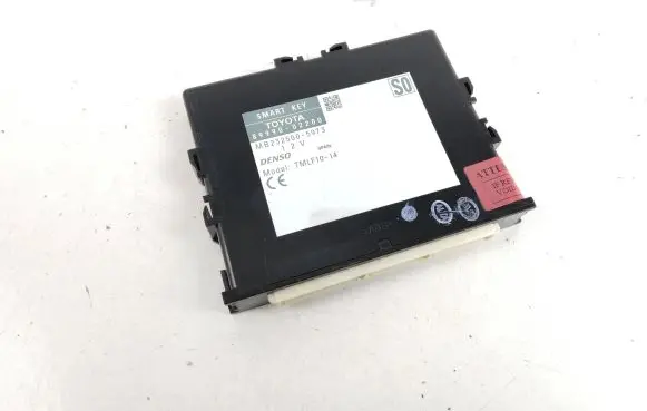 Toyota Auris E180 Keyless (KESSY) go control unit/module 8999002200 MB2325005973