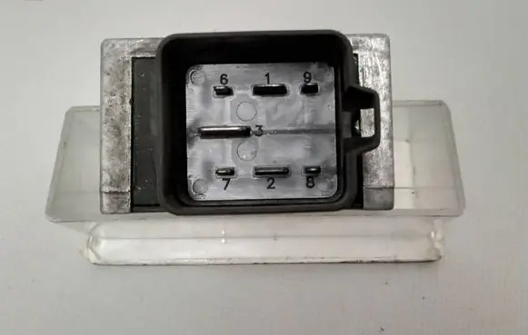 Volvo S40, V40 Glow plug pre-heat relay 7700115078 BEDV12