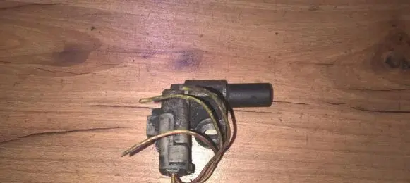 Camshaft position sensor