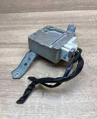 Toyota Yaris Power steering control unit/module 896500D030 1129000650