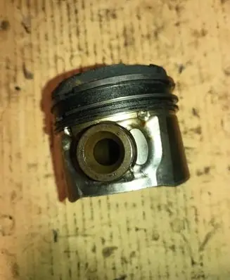 Piston
