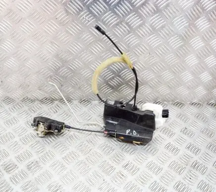Mitsubishi Pajero Front door lock