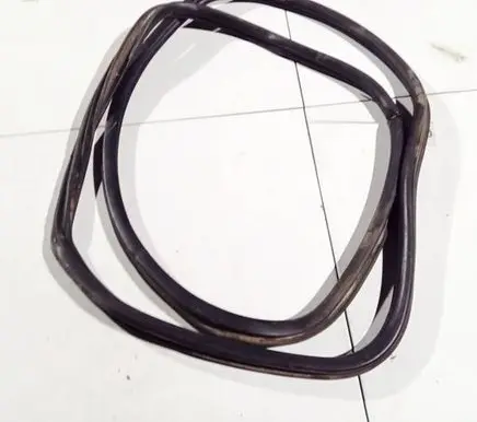 Audi A4 S4 B5 8D Rubber seal rear door 
