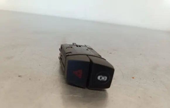BMW X1 F48 F49 Hazard light switch 9354186 3474020204