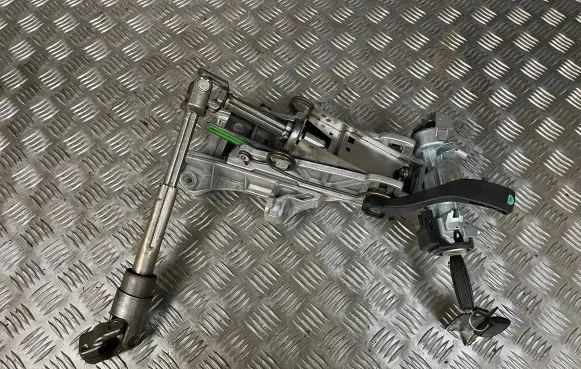Ford Focus Steering wheel axle BV6N-3C529-AE
