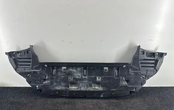 Peugeot 3008 I Front bumper skid plate/under tray 9682864880