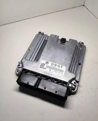 Volkswagen Transporter - Caravelle T5 Engine control unit/module 070906016BD 1039S08233 0281011835