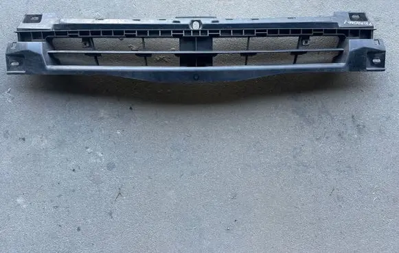 Nissan Primastar Front bumper upper radiator grill 620300102R 93857535 66092