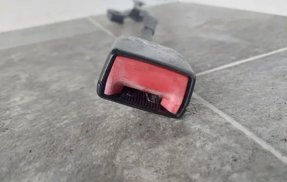 Audi A3 S3 8L Front seatbelt buckle 8L0858675K