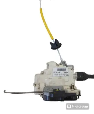Audi A3 S3 8P Front door lock 4F1837016 1500105