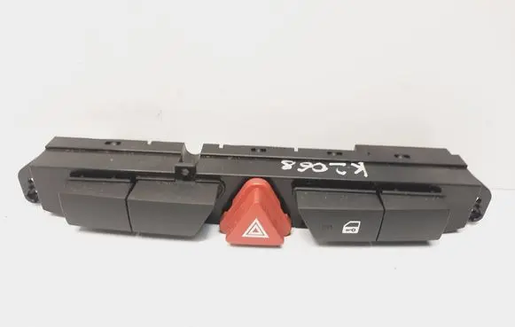 KIA Ceed Hazard light switch K2068