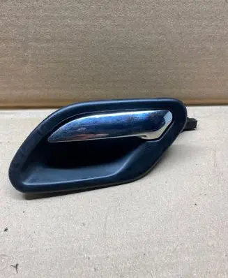 BMW 5 E39 Front door interior handle 8125513