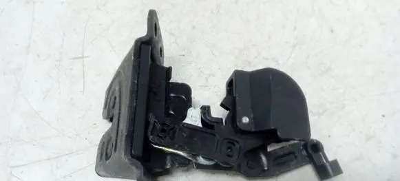 Hyundai Santa Fe Tailgate/trunk/boot lock/catch/latch 812302B000