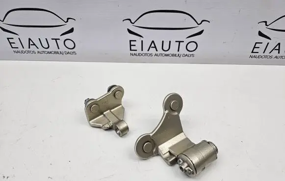 Mercedes-Benz E W212 Rear door hinge set 