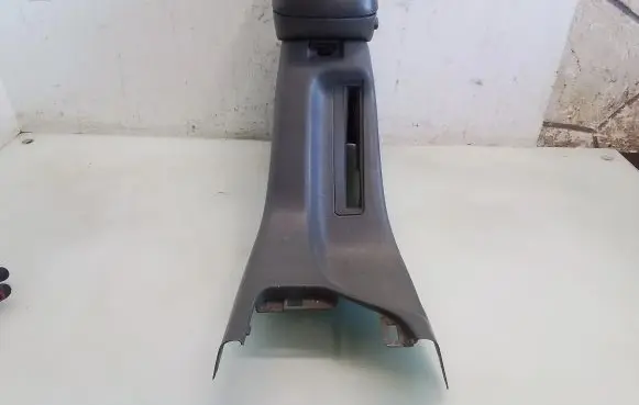 KIA Sportage Armrest