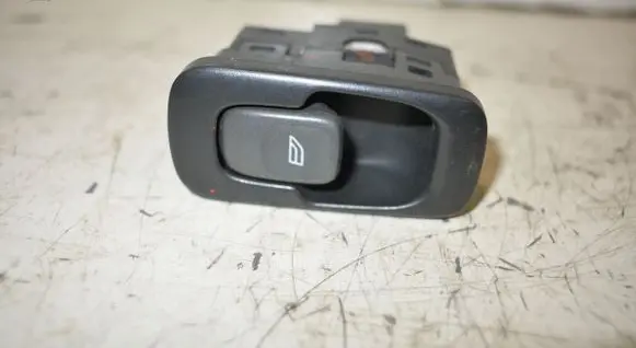 Volvo S80 Electric window control switch 9476695