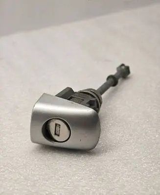 Peugeot 3008 I Front door lock (next to the handle) 59395J01