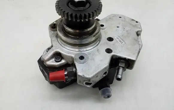 Mercedes-Benz CLK A209 C209 Fuel injection high pressure pump