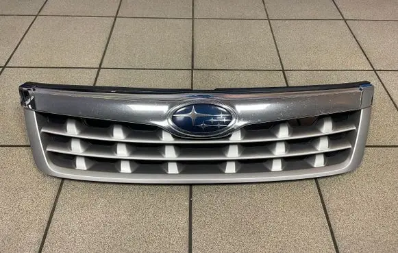 Subaru Forester SH Front bumper upper radiator grill 91122SC050 91122FG000