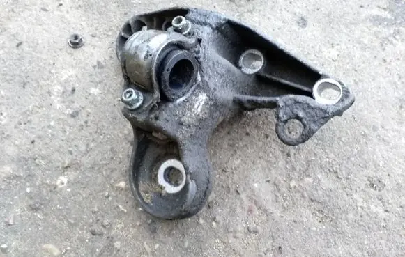 Volkswagen PASSAT B5.5 Other front suspension part 