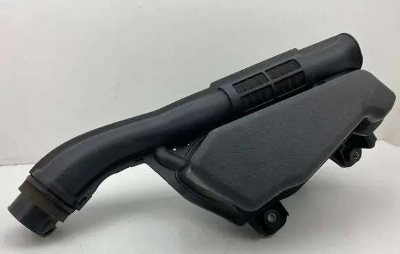Toyota Auris E180 Intake resonator 177500T010