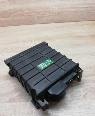 Audi 80 90 B3 Engine control unit/module ECU 811906264 0280800104