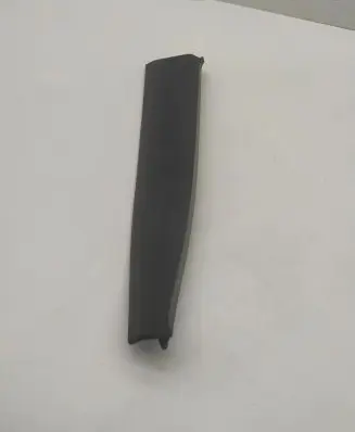 Volvo V40 Centre console side trim front 31102347