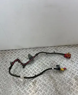Positive cable (battery)