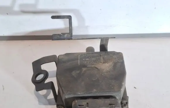 Volkswagen Golf V Turbo solenoid valve 6Q0906625